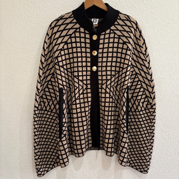 Anne Klein Geometric Knit Shawl Poncho – Gold Button Cape, Size M - Picture 1 of 7
